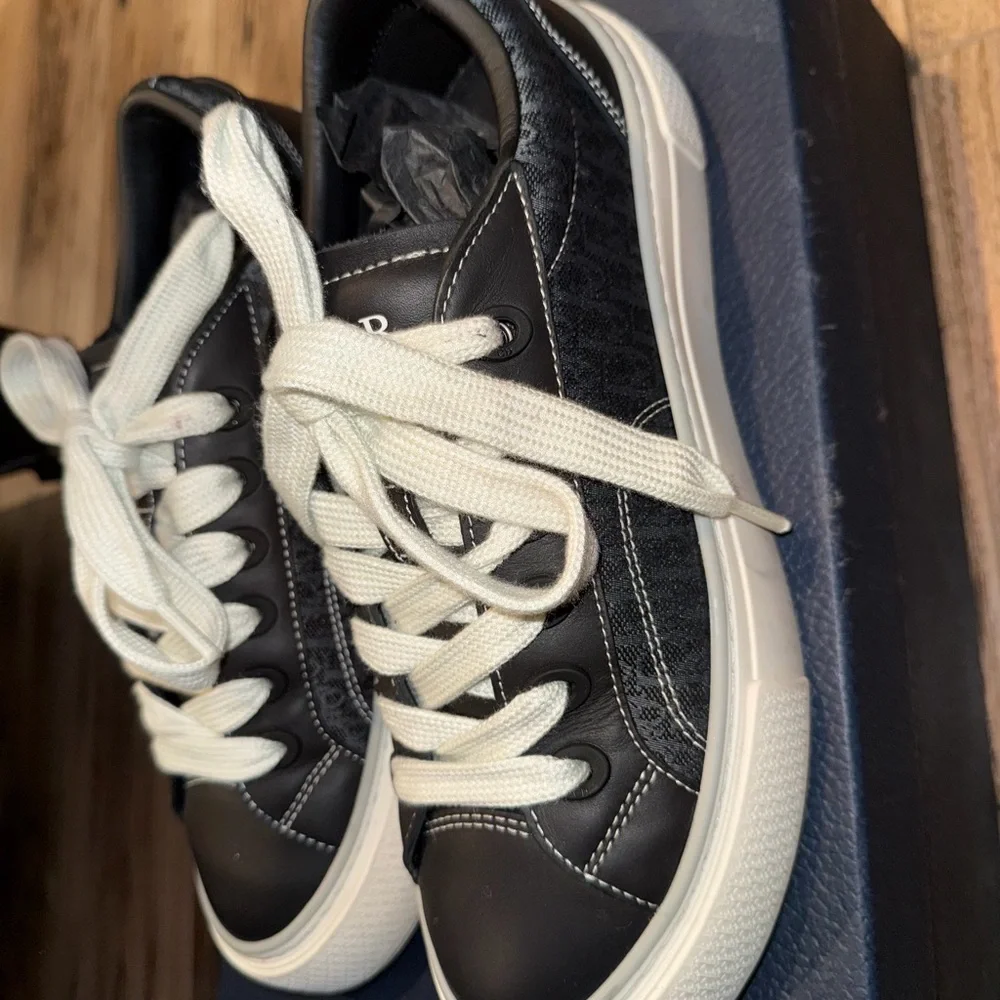 Dior - Picture 2 of 5